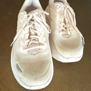 Hoka Bondi 9 size 11 wide, Vanilla/Birch, barely worn